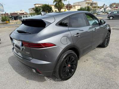 Jaguar E-Pace 2.0D 150CV AWD AUTOMATICA R-DYNAMIC “S” EURO6B Grigio usata giugliano in campania