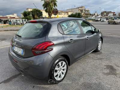 Peugeot 208 5PORTE 1.4HDI 68CV EURO5B Grigio usata giugliano in campania