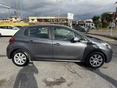 Peugeot 208 5PORTE 1.4HDI 68CV EURO5B Grigio usata giugliano in campania