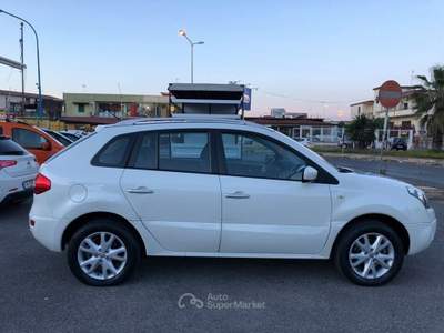 Renault Koleos 4X4 2.5 GPL 170CV Bianco usata giugliano in campania