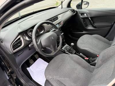 Citroen C3 EXCLUSIVE 1.2BENZINA 82CV EURO6B Nero usata giugliano in campania