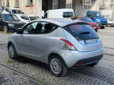 Lancia Ypsilon 1.2 69 CV 5 porte S&S GOLD Argento usata Arcola