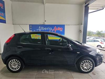 Fiat Punto 1.3 MJT 75CV 16V 5 porte Young Blu/Azzurro usata ADRANO