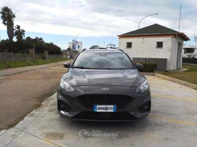 Ford Focus 1.5 TDCi 120 CV Start&Stop SW ST Line Grigio usata Gallipoli