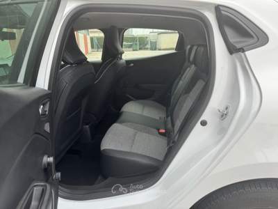 Renault Clio SCe 75 CV 5 porte Intens Unico Prop. Iva Esp. Bianco usata Crocetta del Montello