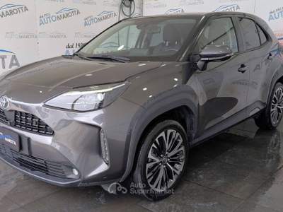 Toyota Yaris Cross 1.5h Lounge fwd 116cv e-cvt Grigio usata Limatola