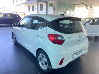 Hyundai i10 1.0 MPI AT Tech+ Connect Bianco usata Nola