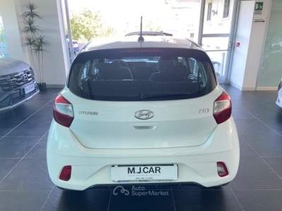 Hyundai i10 1.0 MPI AT Tech+ Connect Bianco usata Nola