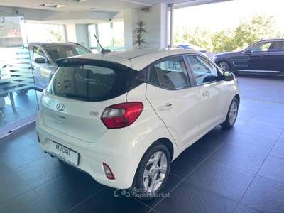 Hyundai i10 1.0 MPI AT Tech+ Connect Bianco usata Nola