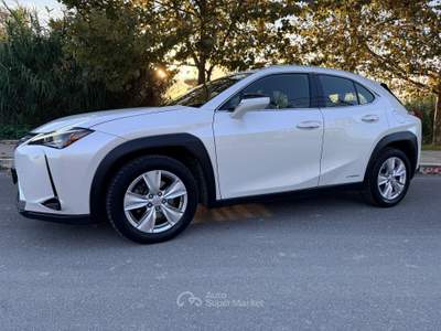 Lexus UX 250 184cv Hybrid Tagliandi Garanzia LEXUS Bianco usata Roma