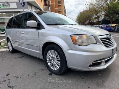 Lancia Voyager 2.8d 163cv Automatica 7 Posti Argento usata Roma