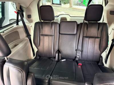 Lancia Voyager 2.8d 163cv Automatica 7 Posti Argento usata Roma