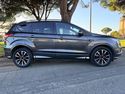 Ford Kuga 1.5 TDCI 120cv E6 Automatica ST-Line Grigio usata Roma