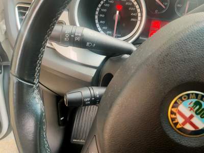 Alfa Romeo Giulietta Exclusive Bianco usata Valenzano