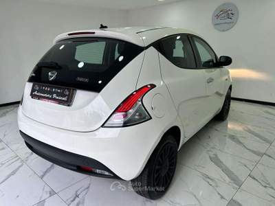 Lancia Ypsilon 1.0 hybrid-GARANTITA-IVA ESPOSTA-2022 usata Roma