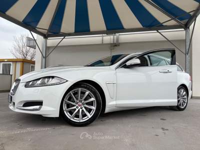 Jaguar XF Sportbrake 2.2 D Limited Edition Bianco usata ALTAMURA