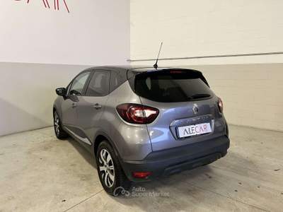 Renault Captur Captur I 2017 0.9 tce Sport Edition 90cv Grigio usata MONTIRONE