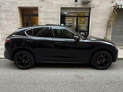 Alfa Romeo Stelvio Competizione Nero usata Bari