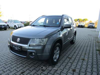 Suzuki Grand Vitara 1.9 DDiS 5 porte INTEGRALE+RIDUTTORE Nero usata Faenza