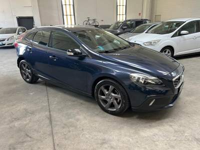 Volvo V40 Cross Country D2 1.6 114cv Momentum usata MAZZANO