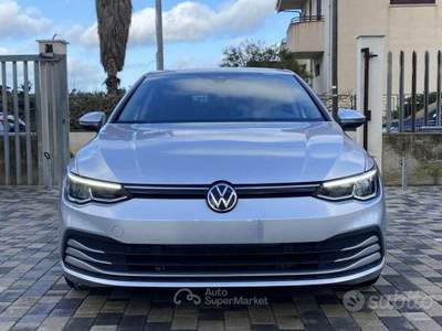 Volkswagen Golf 8 Life 2.0 TDI 116CV usata Partinico