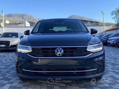 Volkswagen Tiguan Life 2.0 TDI 150CV DSG usata Partinico
