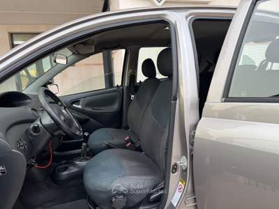 Toyota Yaris 1.4 Tdi D-4D Sol '03 Grigio usata Andria