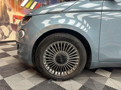 Fiat 500 500e 42 kWh Icon (936) Blu/Azzurro usata Calenzano