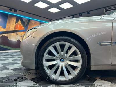 BMW Serie 7 750i 750i Eccelsa auto (784) Argento usata Calenzano
