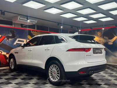 Jaguar F-Pace 2.0d Pure awd 180cv auto (379) Bianco usata Calenzano