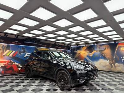 Porsche Cayenne Cayenne 3.0 tiptronic (276) Lilla usata Calenzano