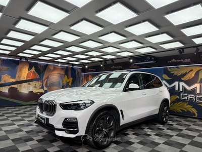 BMW X5 xDrive30D X-Line (630) Bianco usata Calenzano
