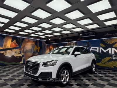 Audi Q2 S tronic Business (645) Bianco usata Calenzano