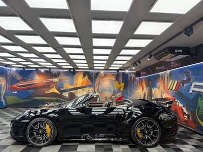 Porsche 911 Turbo S Cabriolet (925) Nero usata Calenzano