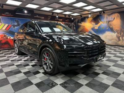 Porsche Cayenne 3.0 V6 S E-Hybrid Nero usata Calenzano
