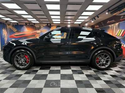 Porsche Cayenne 3.0 V6 S E-Hybrid Nero usata Calenzano
