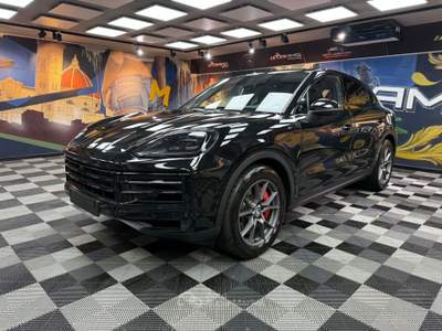 Porsche Cayenne 3.0 V6 S E-Hybrid Nero usata Calenzano