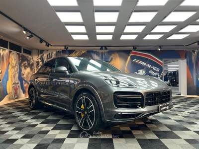 Porsche Cayenne Coupe 4.0 Turbo S e-hybrid tiptronic (538) Grigio usata Calenzano