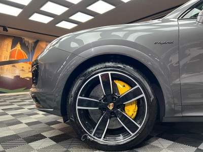 Porsche Cayenne Coupe 4.0 Turbo S e-hybrid tiptronic (538) Grigio usata Calenzano