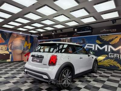 MINI Cooper 1.5 Resolute (001) Bianco usata Calenzano