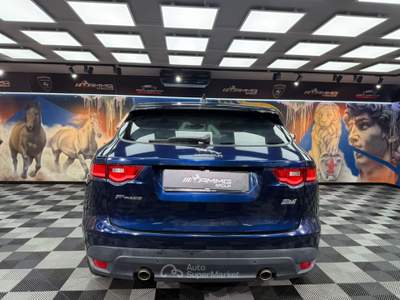 Jaguar F-Pace AWD aut. Chequered Flag (140) Blu/Azzurro usata Calenzano