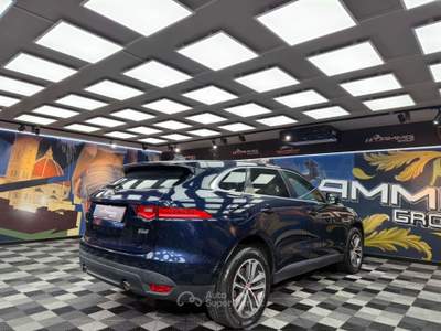 Jaguar F-Pace AWD aut. Chequered Flag (140) Blu/Azzurro usata Calenzano