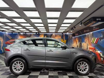 Jaguar E-Pace AWD aut. SE (697) Grigio usata Calenzano