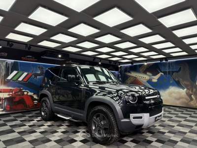 Land Rover Defender 200 CV AWD Auto X-Dynamic SE (919) Nero usata Calenzano