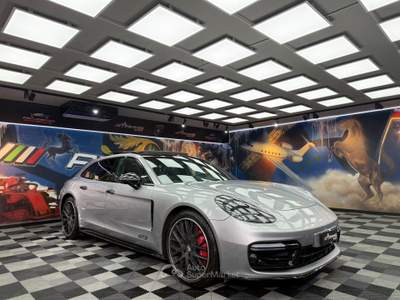 Porsche Panamera 4.0 GTS Sport Turismo (191) Grigio usata Calenzano