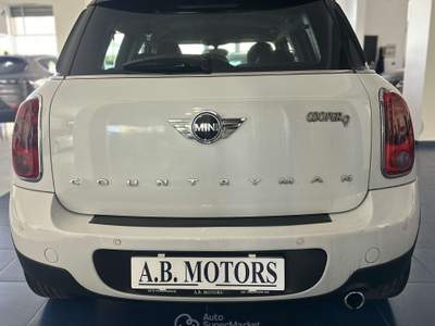 MINI One Mini Countryman  1.6 Bianco usata Montecorvino Pugliano