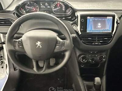 Peugeot 208 Peugeot 208  BLUEHDI Bianco usata Montecorvino Pugliano