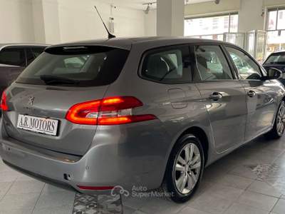 Peugeot 308 308 SW 1.5 bluehdi Busines AUTO Grigio usata Montecorvino Pugliano