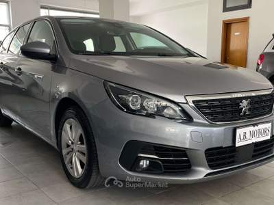 Peugeot 308 308 SW 1.5 bluehdi Busines AUTO Grigio usata Montecorvino Pugliano
