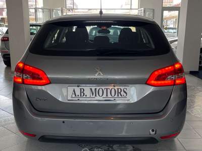 Peugeot 308 308 SW 1.5 bluehdi Busines AUTO Grigio usata Montecorvino Pugliano